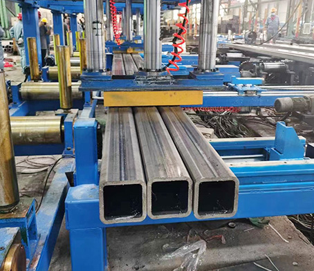 Steel pipe palletizer permanent magnet